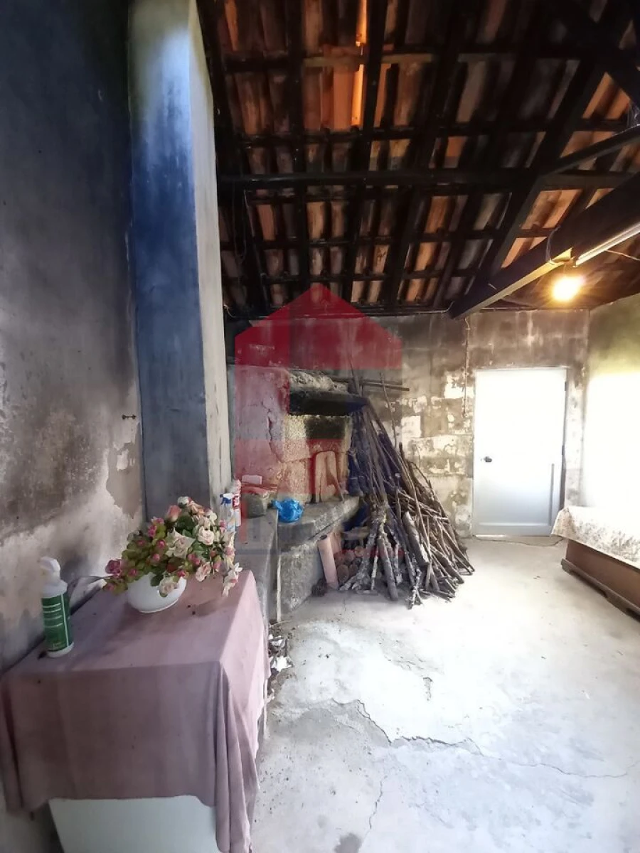 Moradia T1 para Venda em Cibões e Brufe Foto 5