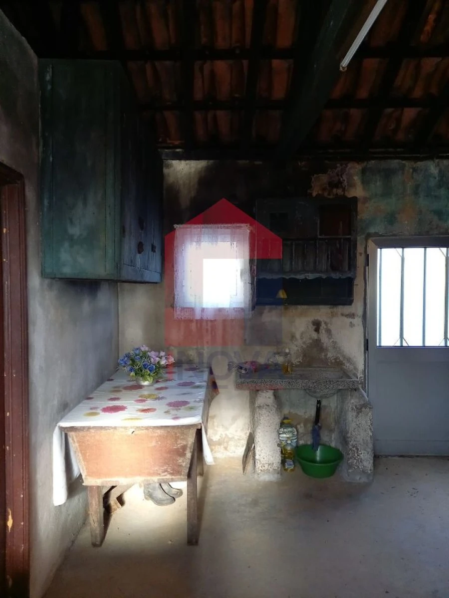 Moradia T1 para Venda em Cibões e Brufe Foto 4