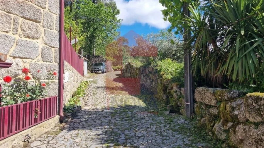 Moradia T1 para Venda em Cibões e Brufe Foto 40