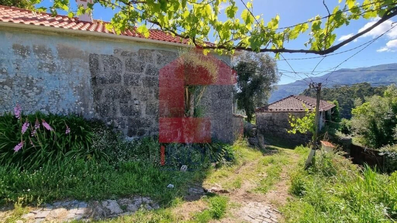 Moradia T1 para Venda em Cibões e Brufe Foto 16