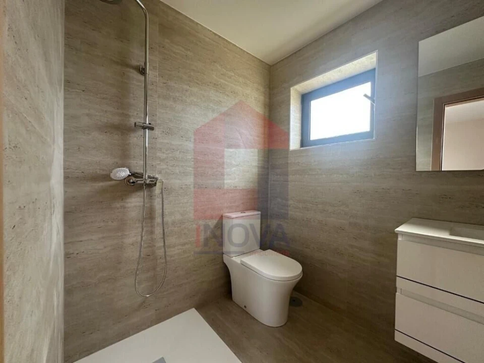 Moradia T5 para Venda em Marrancos e Arcozelo Foto 11