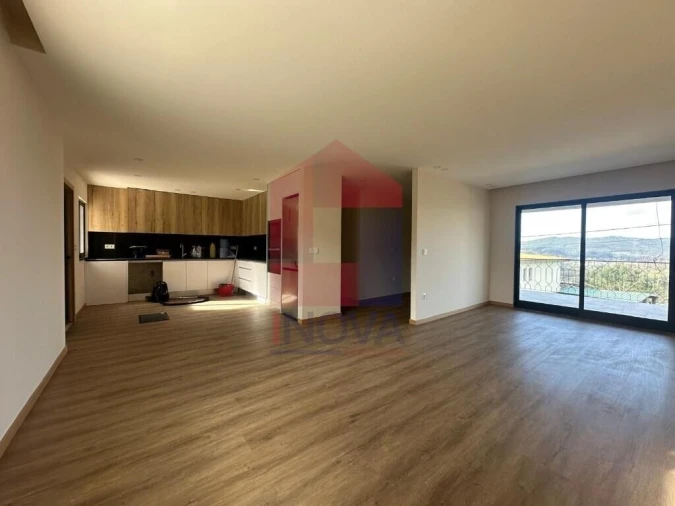 Moradia T5 para Venda em Marrancos e Arcozelo Foto 2