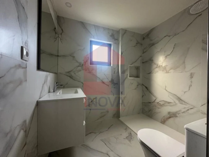 Moradia T5 para Venda em Marrancos e Arcozelo Foto 10