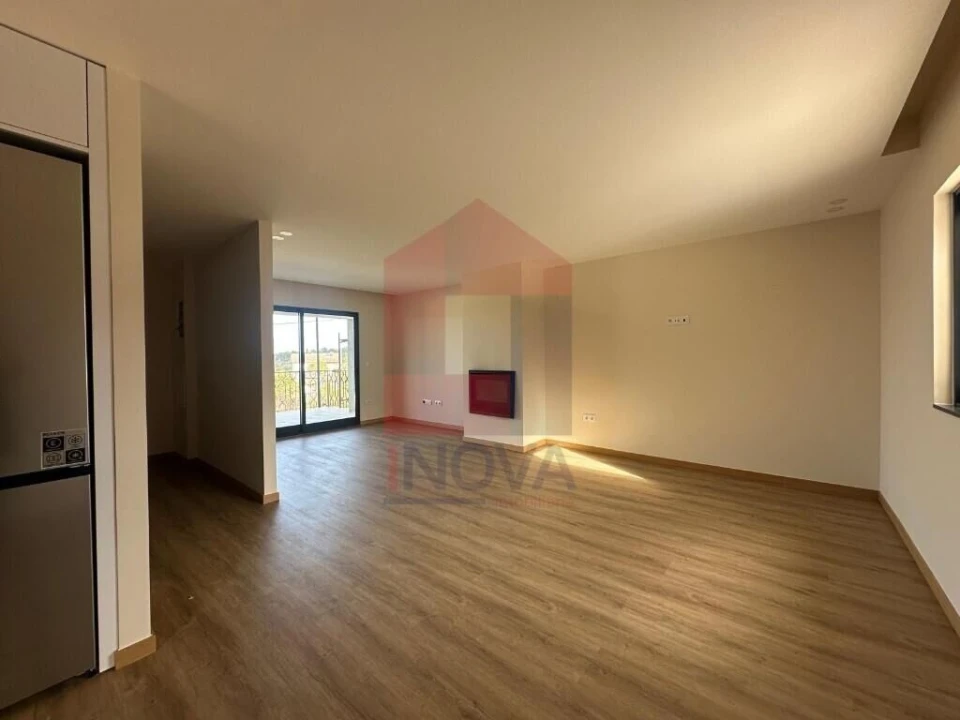 Moradia T5 para Venda em Marrancos e Arcozelo Foto 1