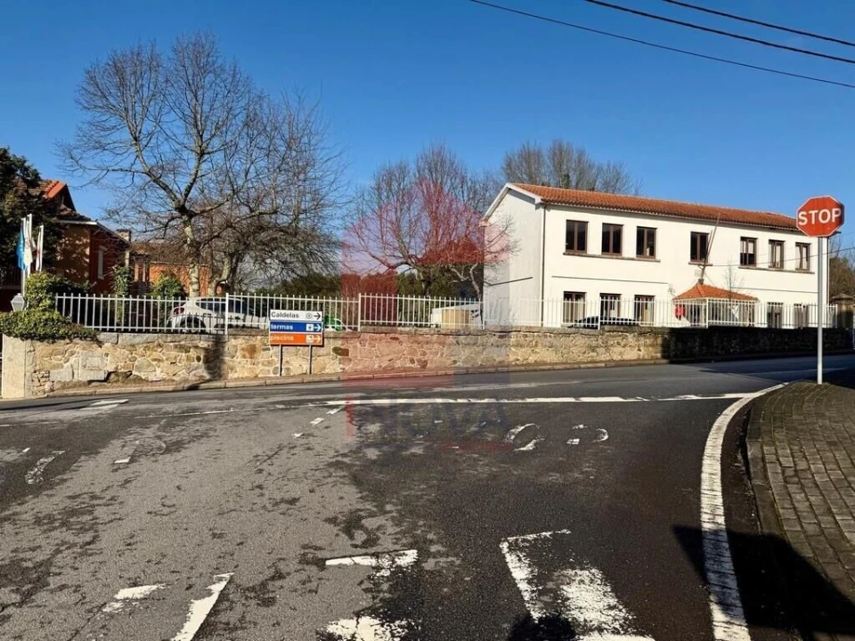 Apartamento T3 para Venda em Caldelas, Sequeiros e Paranhos Foto 23