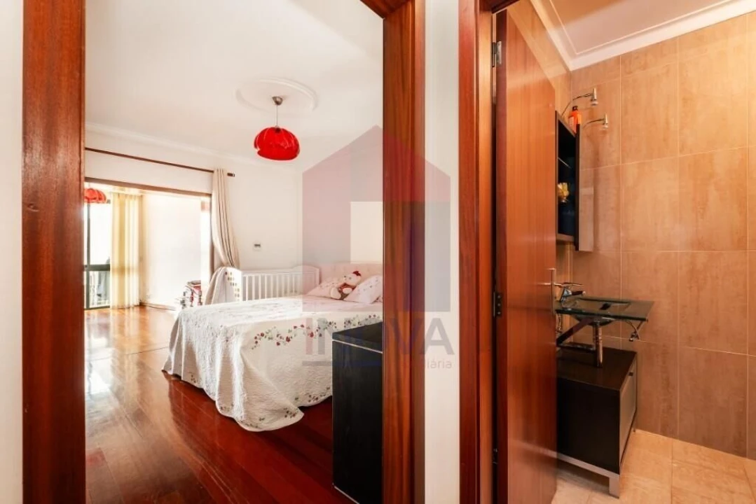 Moradia T4 para Venda em Pico de Regalados, Gondiães e Mós Foto 17