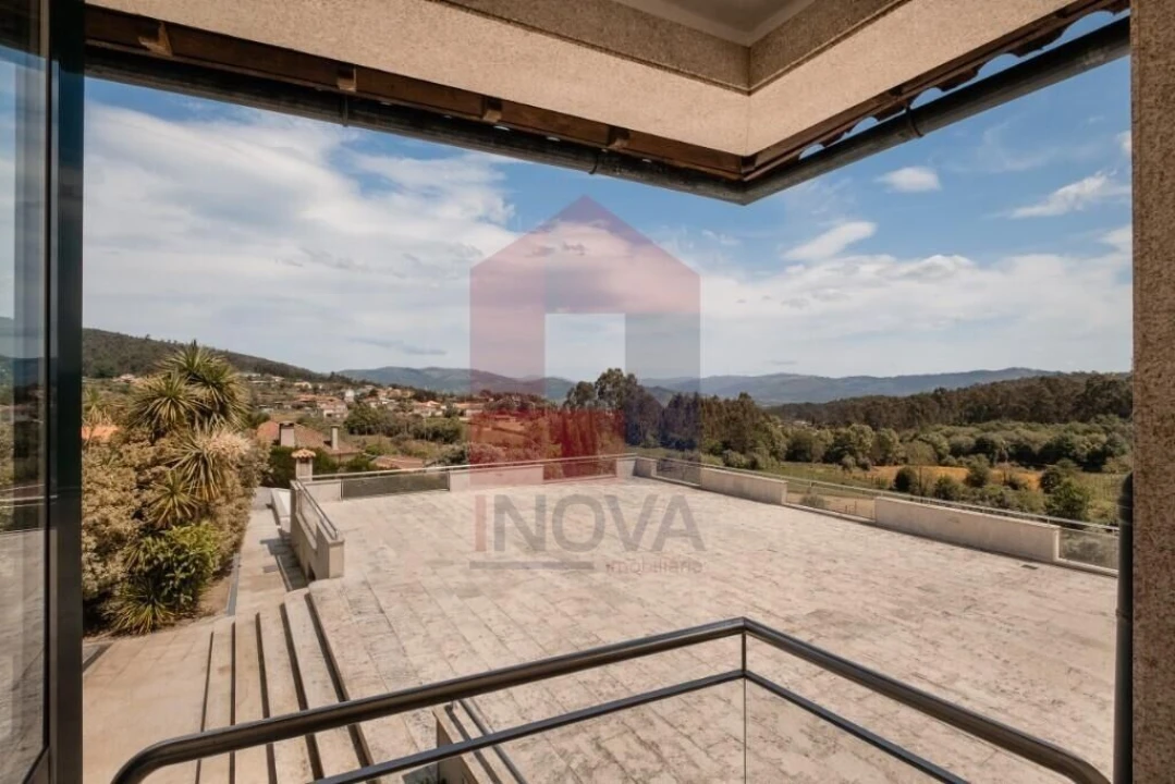 Moradia T4 para Venda em Pico de Regalados, Gondiães e Mós Foto 31