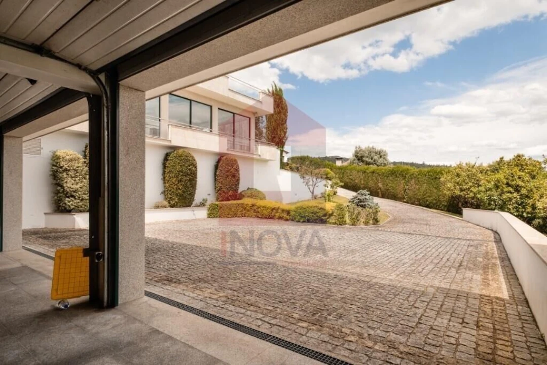 Moradia T4 para Venda em Pico de Regalados, Gondiães e Mós Foto 44