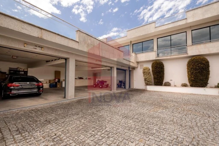 Moradia T4 para Venda em Pico de Regalados, Gondiães e Mós Foto 41