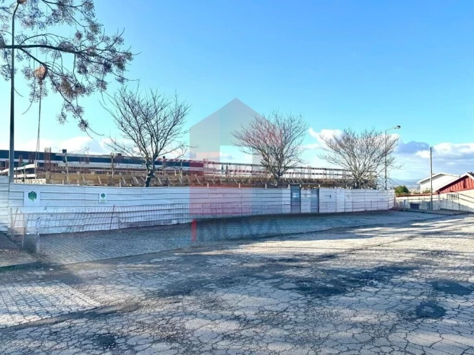 Apartamento T2 para Venda em Braga (Maximinos, Sé e Cividade) Foto 17