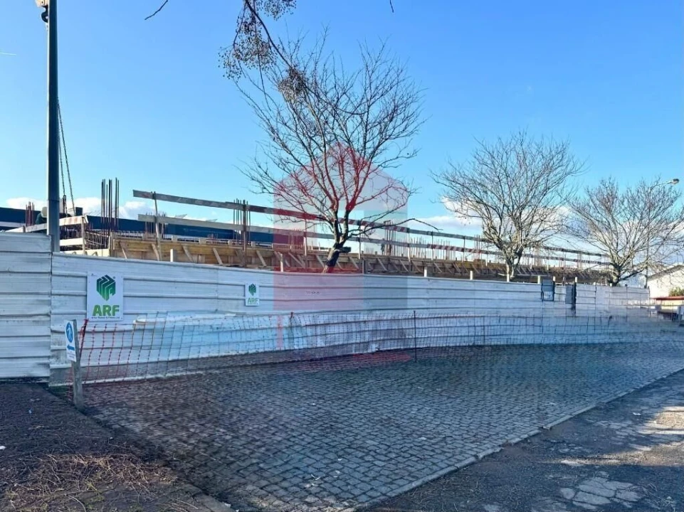 Apartamento T2 para Venda em Braga (Maximinos, Sé e Cividade) Foto 9