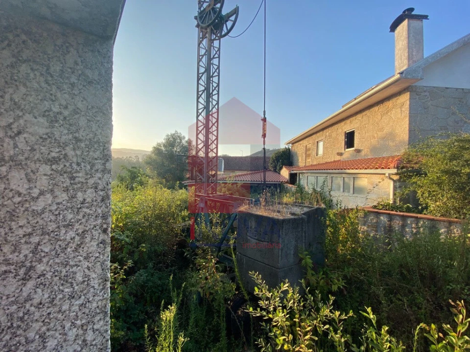 Moradia T4 para Venda em Sande, Vilarinho, Barros e Gomide Foto 9