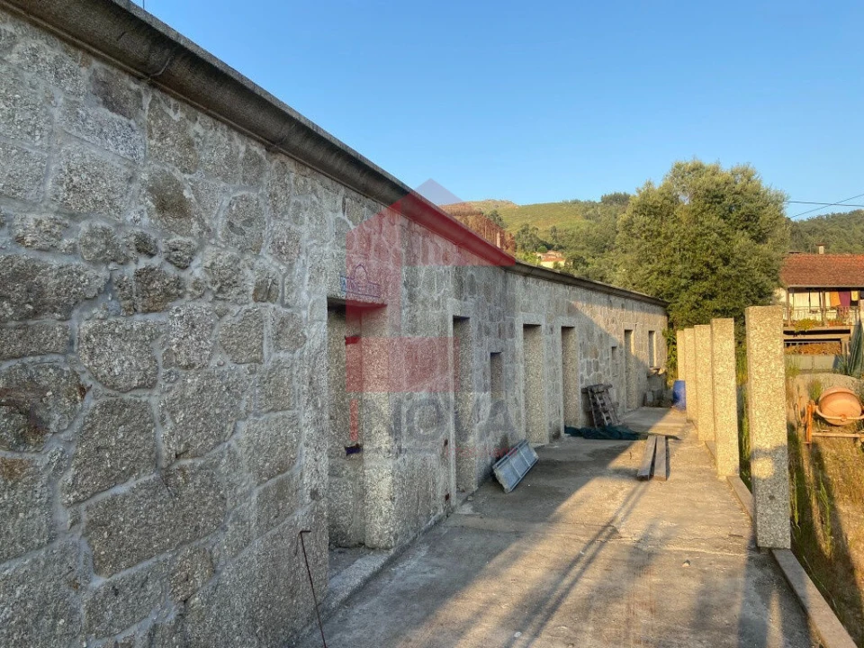 Moradia T4 para Venda em Sande, Vilarinho, Barros e Gomide Foto 1