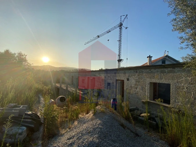 Moradia T4 para Venda em Sande, Vilarinho, Barros e Gomide Foto 21