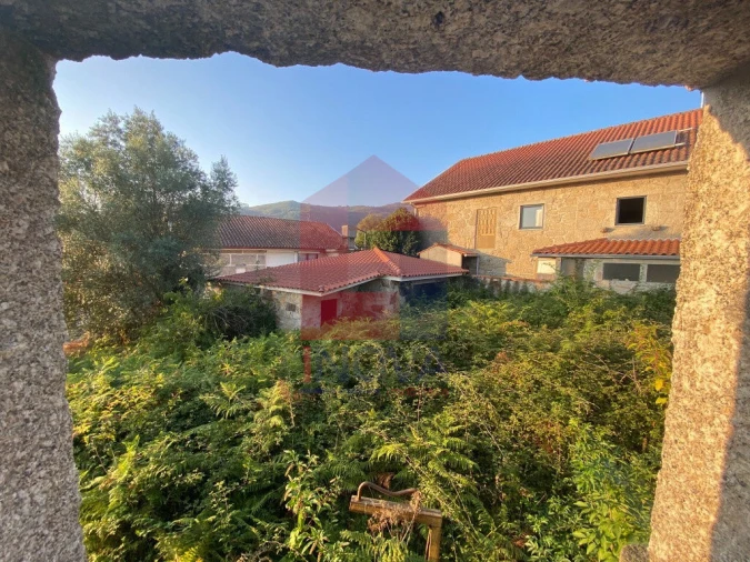 Moradia T4 para Venda em Sande, Vilarinho, Barros e Gomide Foto 13