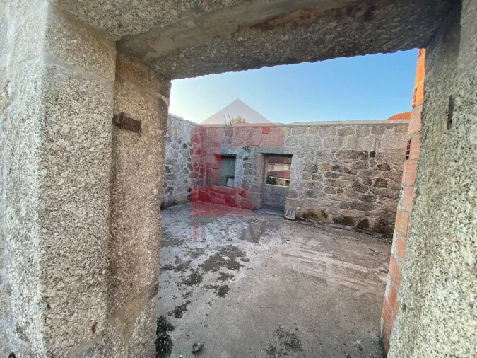 Moradia T4 para Venda em Sande, Vilarinho, Barros e Gomide Foto 2