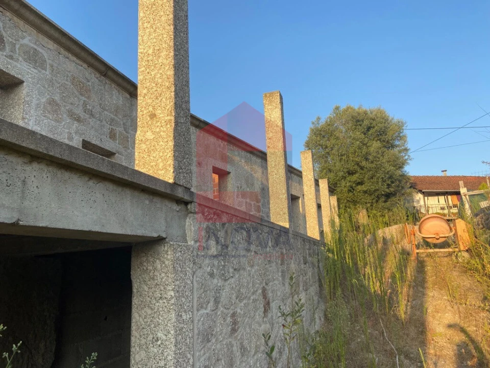 Moradia T4 para Venda em Sande, Vilarinho, Barros e Gomide Foto 20