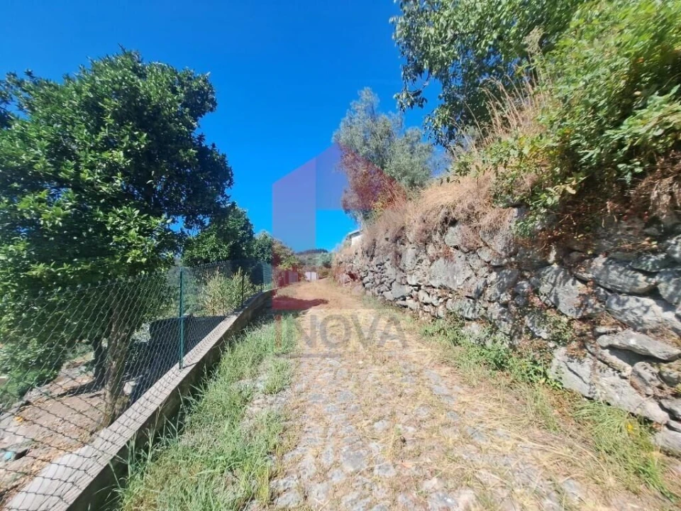 Moradia T0 para Venda em Oriz (Santa Marinha) e Oriz (São Miguel) Foto 14