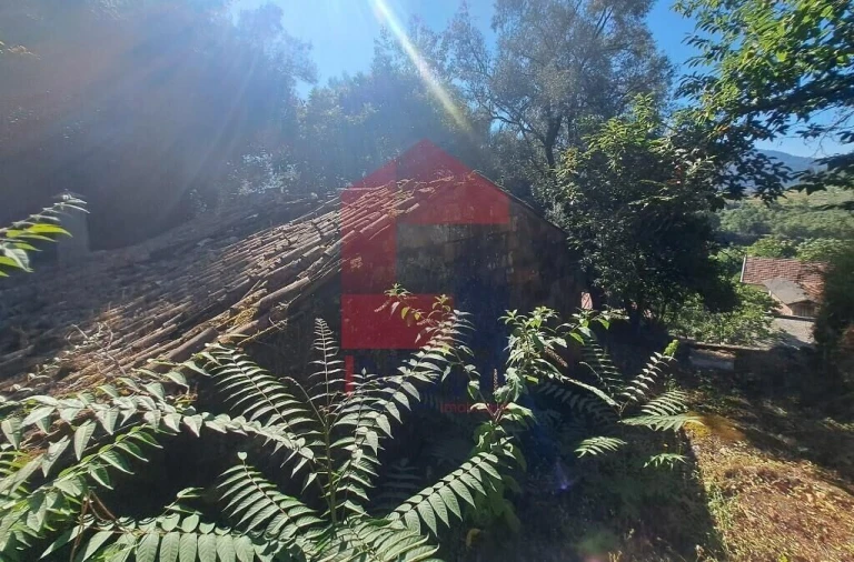 Moradia T0 para Venda em Oriz (Santa Marinha) e Oriz (São Miguel) Foto 5