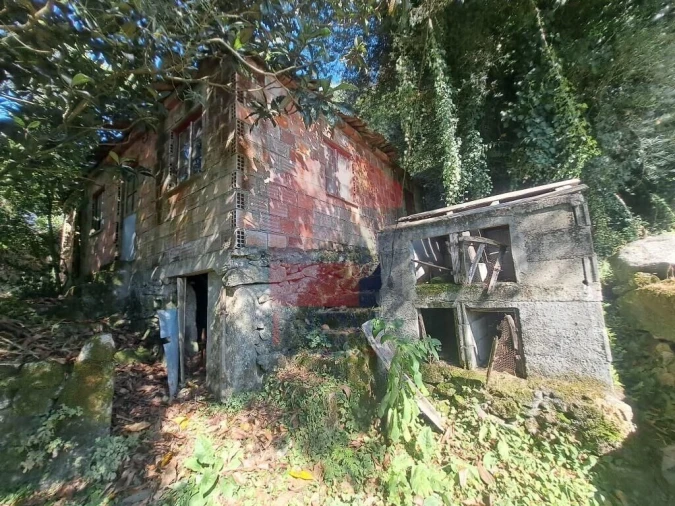 Moradia T0 para Venda em Oriz (Santa Marinha) e Oriz (São Miguel)