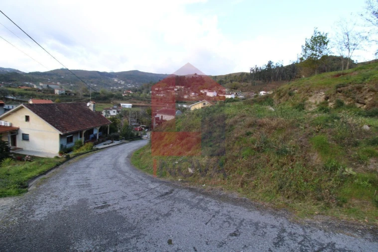 Terreno para Venda em Sande, Vilarinho, Barros e Gomide Foto 43