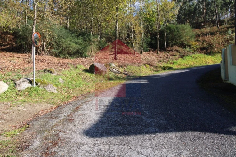 Terreno para Venda em Sande, Vilarinho, Barros e Gomide Foto 8