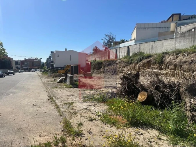 Moradia T3 para Venda em Nogueira, Fraião e Lamaçães Foto 19
