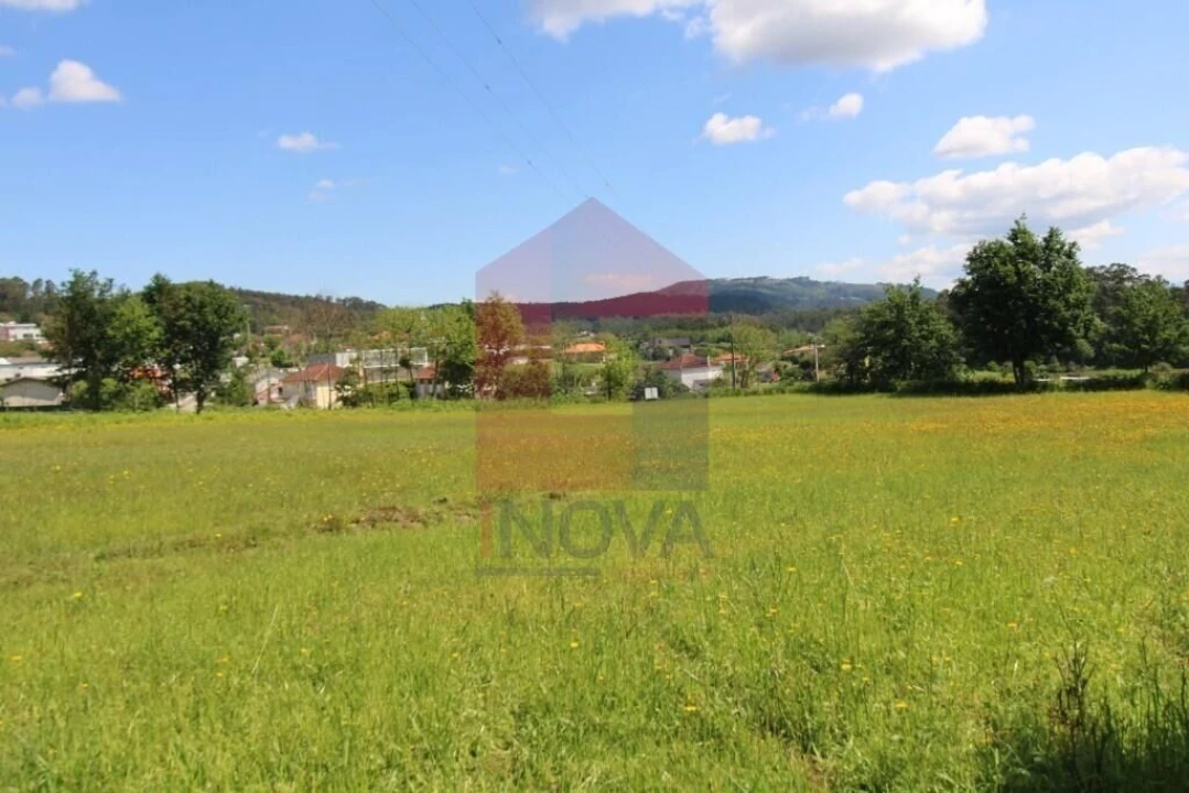Moradia T3 para Venda em Escariz (São Mamede) e Escariz (São Martinho) Foto 47