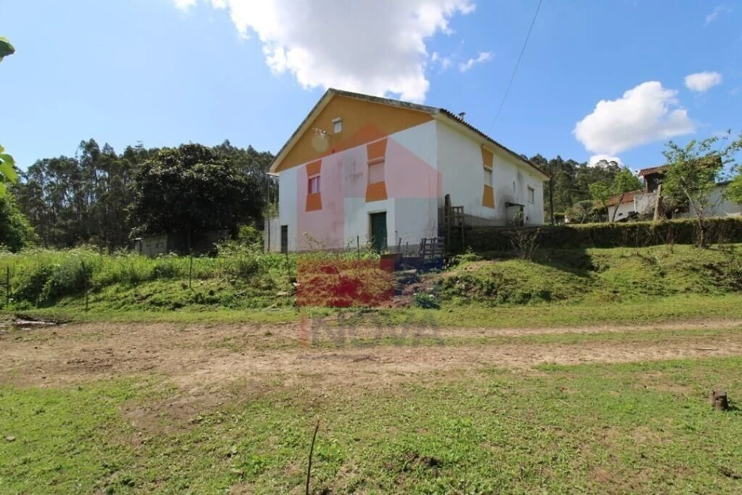 Moradia T3 para Venda em Escariz (São Mamede) e Escariz (São Martinho) Foto 40