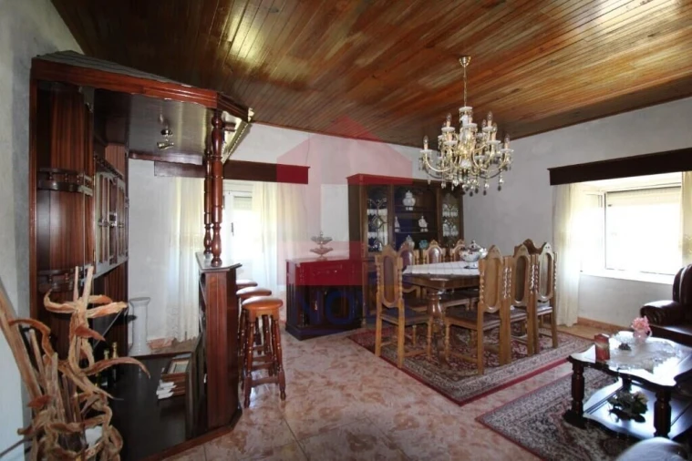 Moradia T3 para Venda em Escariz (São Mamede) e Escariz (São Martinho) Foto 9