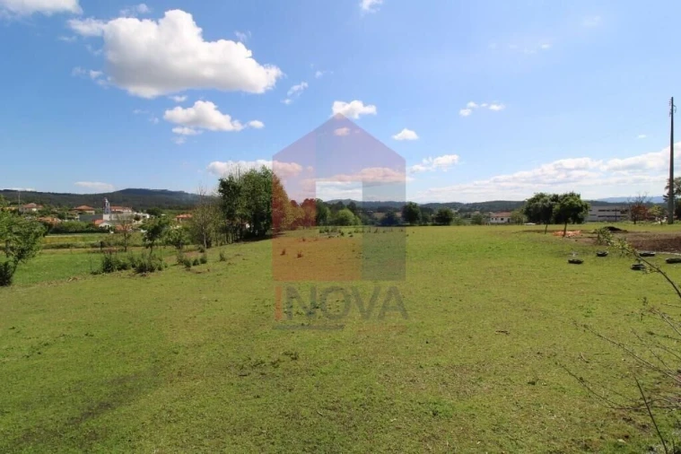 Moradia T3 para Venda em Escariz (São Mamede) e Escariz (São Martinho) Foto 42