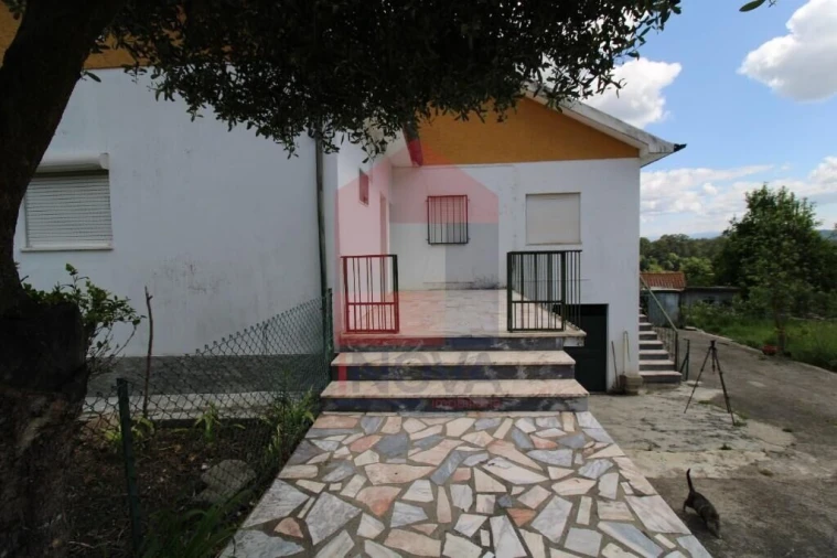 Moradia T3 para Venda em Escariz (São Mamede) e Escariz (São Martinho) Foto 64