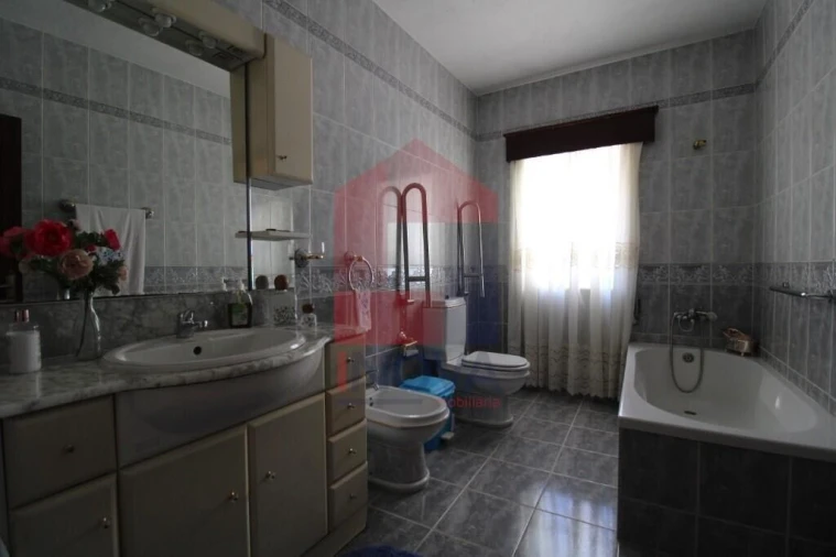 Moradia T3 para Venda em Escariz (São Mamede) e Escariz (São Martinho) Foto 13