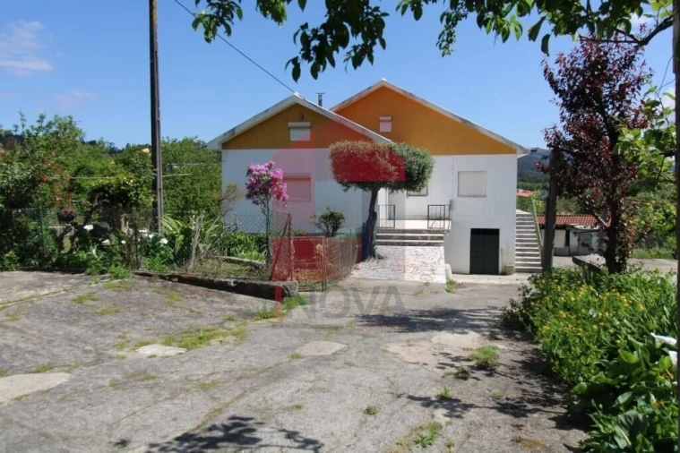 Moradia T3 para Venda em Escariz (São Mamede) e Escariz (São Martinho) Foto 70