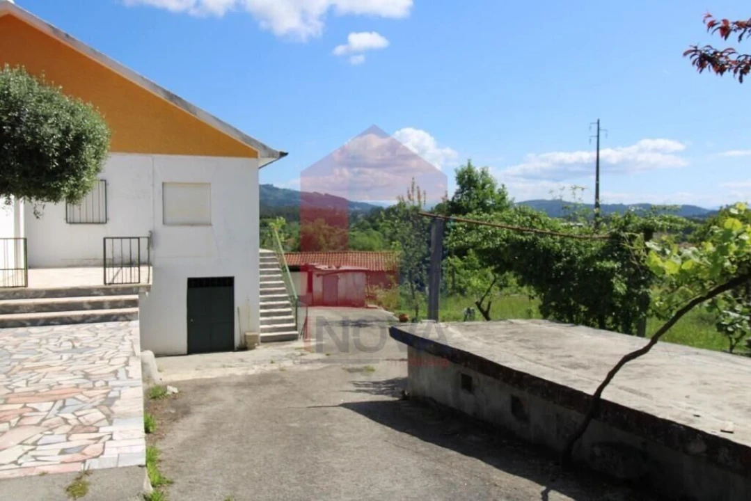 Moradia T3 para Venda em Escariz (São Mamede) e Escariz (São Martinho) Foto 27