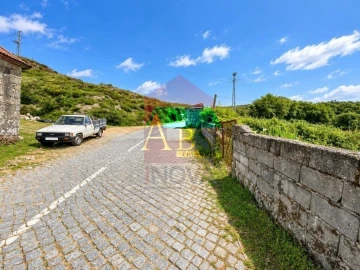 Terreno para Venda em Cibões e Brufe
