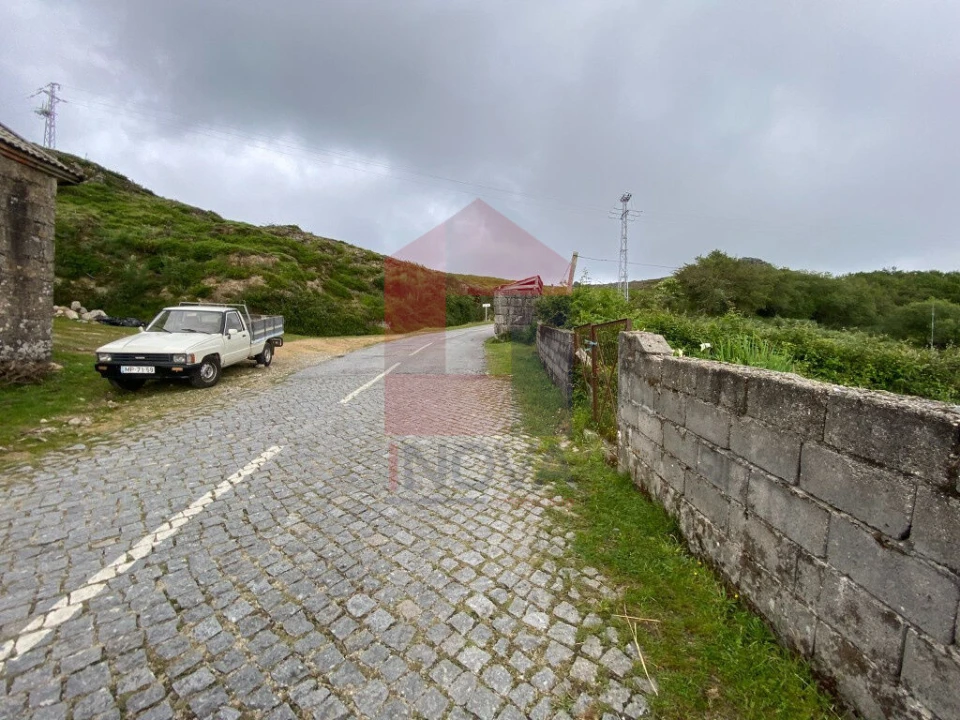 Terreno para Venda em Cibões e Brufe Foto 23