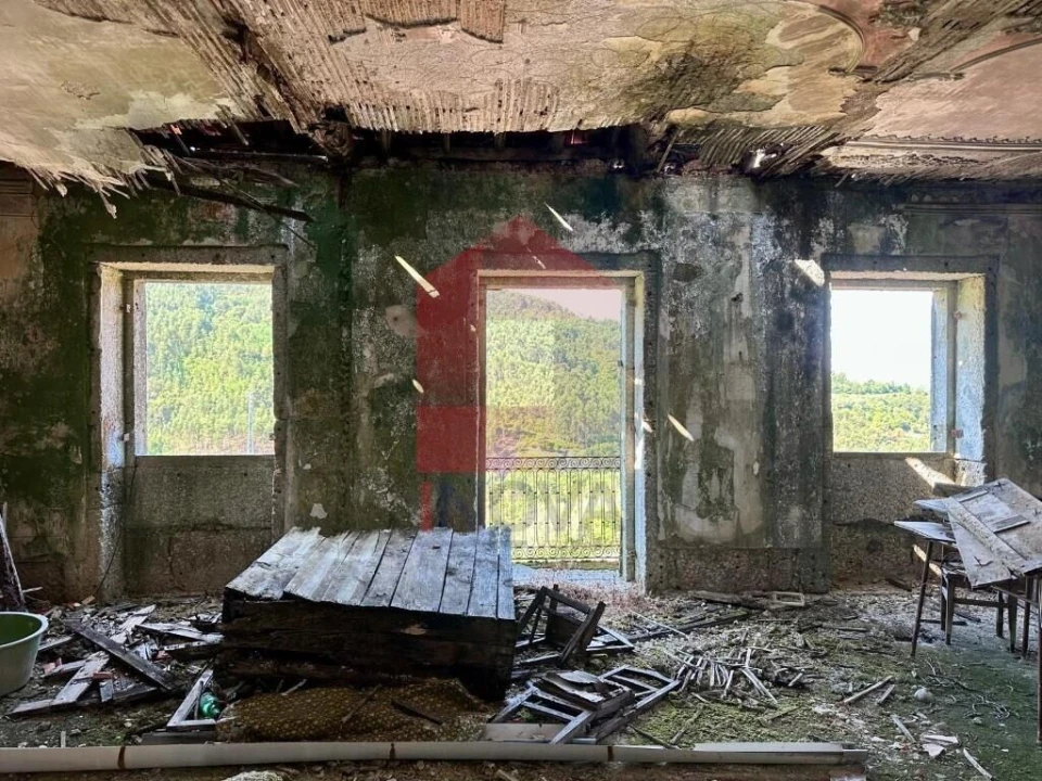 Moradia T4 para Venda em Chorense e Monte Foto 10