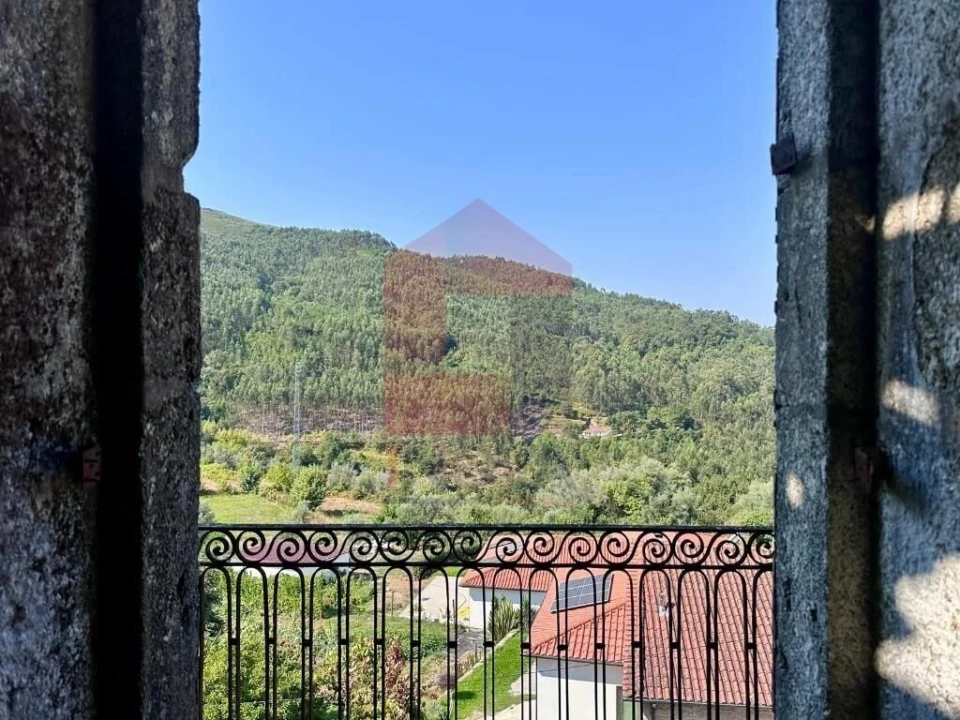 Moradia T4 para Venda em Chorense e Monte Foto 9