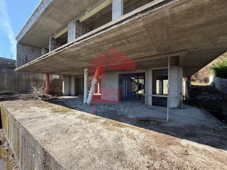 Moradia T4 para Venda em Esqueiros, Nevogilde e Travassós Foto 19