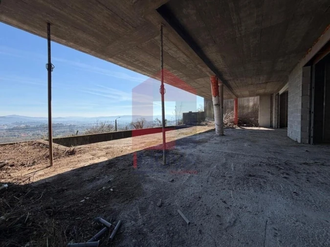 Moradia T4 para Venda em Esqueiros, Nevogilde e Travassós Foto 14