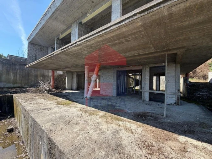 Moradia T4 para Venda em Esqueiros, Nevogilde e Travassós Foto 18