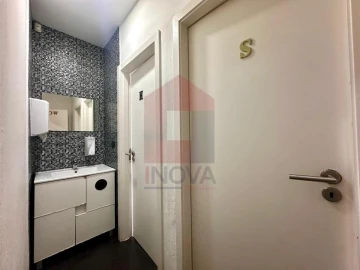 Loja para Trespasse em Vila de Prado