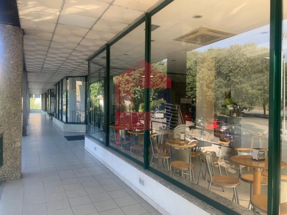 Loja para Venda em Real, Dume e Semelhe Foto 2