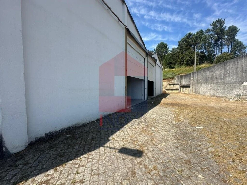 Armazém para Arrendamento em Pico de Regalados, Gondiães e Mós Foto 2