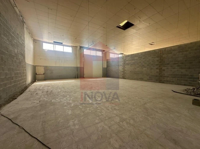 Armazém para Arrendamento em Pico de Regalados, Gondiães e Mós Foto 6