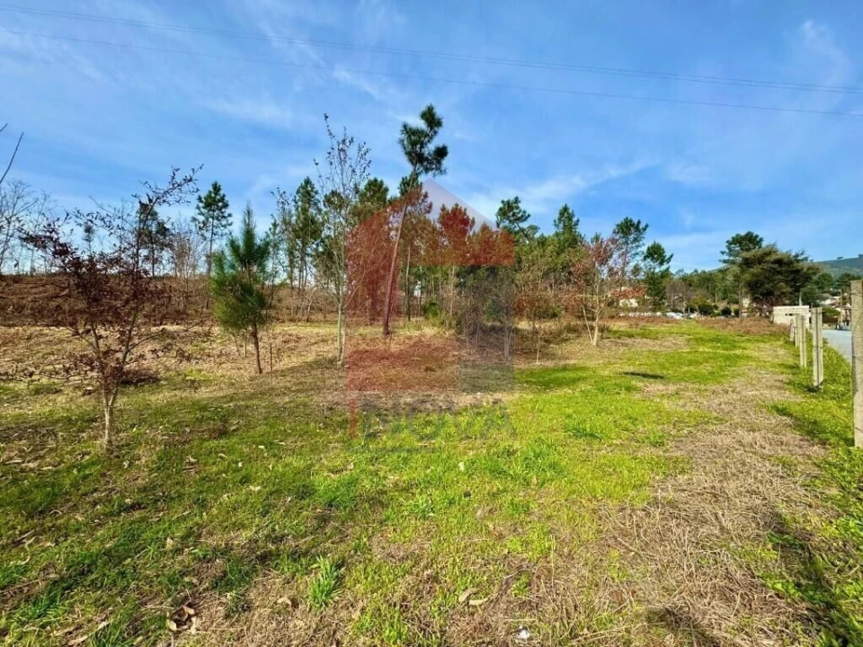 Terreno para Venda em Sande, Vilarinho, Barros e Gomide Foto 3