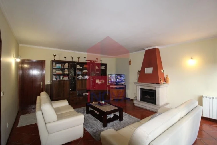 Moradia T4 para Venda em Carreiras (São Miguel) e Carreiras (Santiago) Foto 13