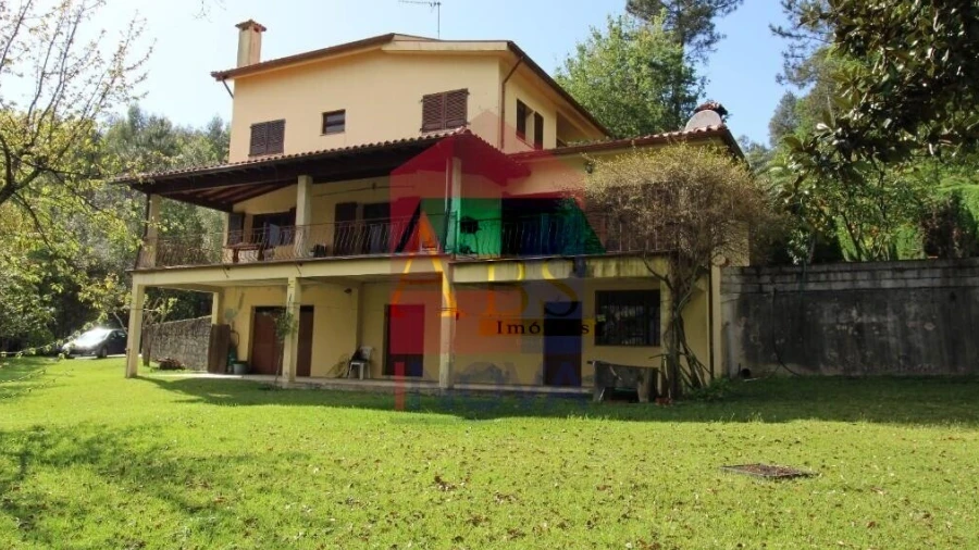 Moradia T4 para Venda em Carreiras (São Miguel) e Carreiras (Santiago)