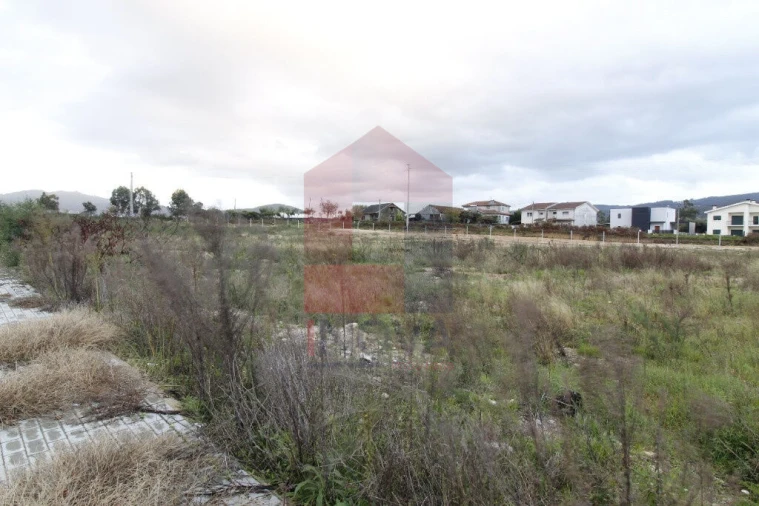 Terreno para Venda em Amares e Figueiredo Foto 5